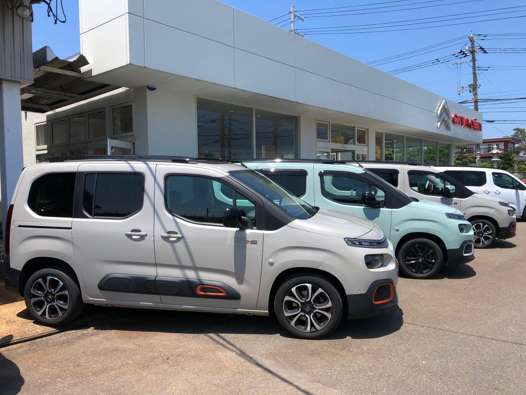 認定中古車入荷いたしました