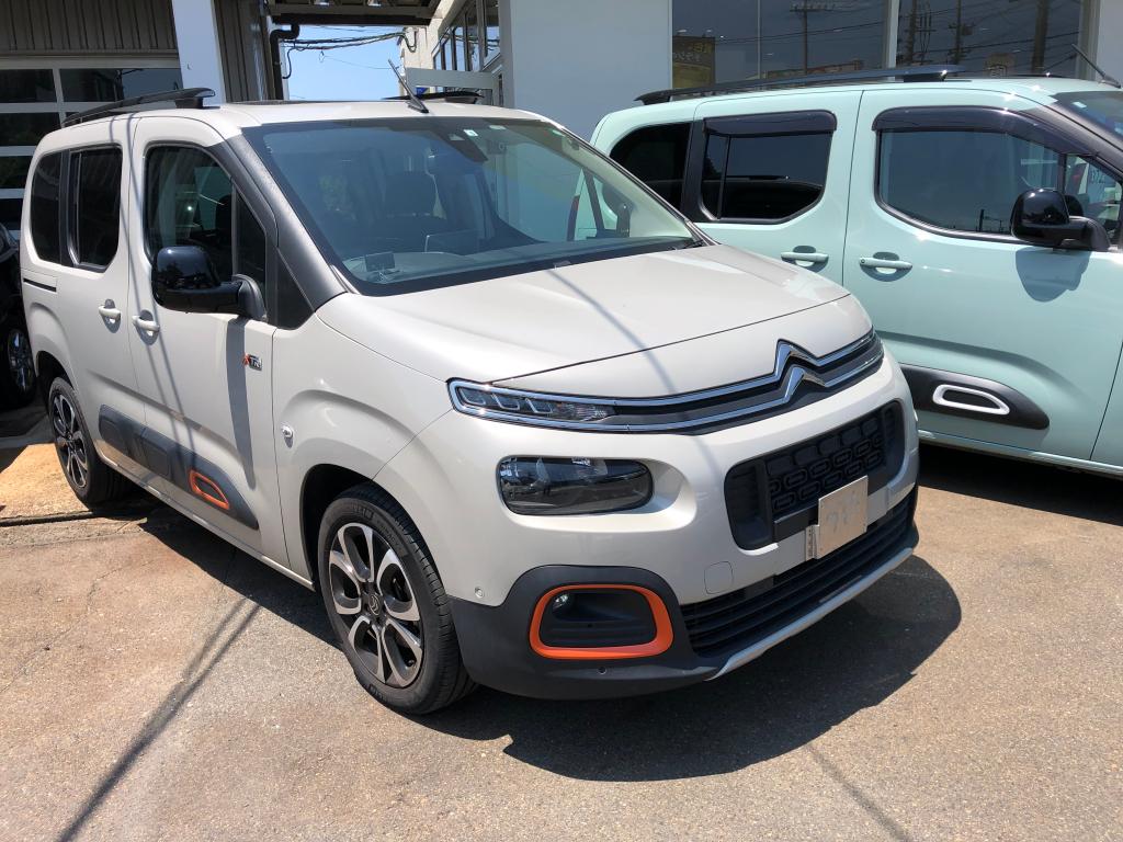 認定中古車入荷いたしました