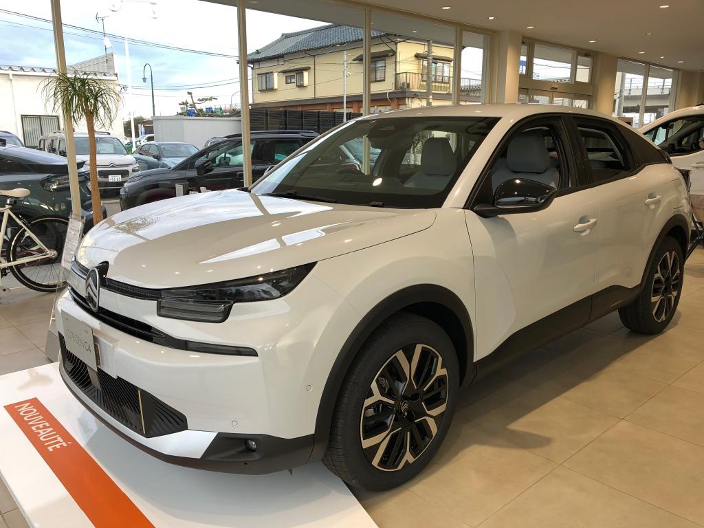🚗上質でやさしい走り。新しくなったC4、女性にもおすすめの一台