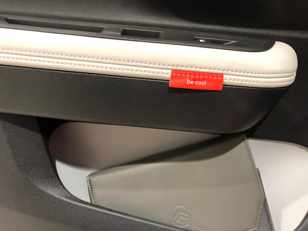 新型C3マイルドハイブリッド入荷いたしました。