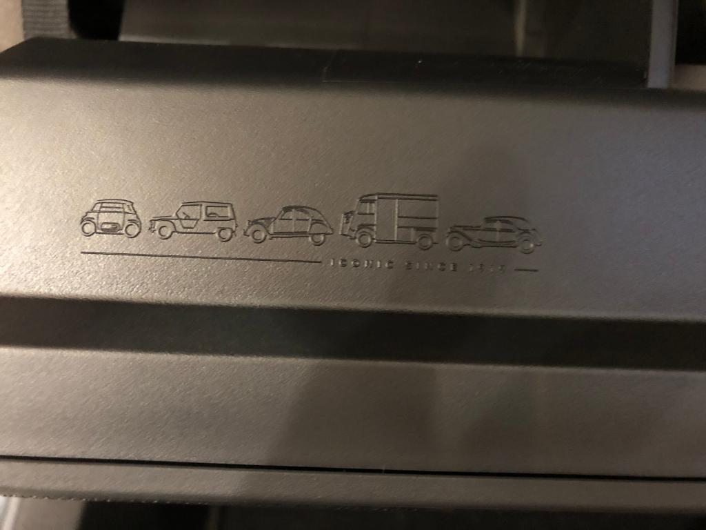 新型C3マイルドハイブリッド入荷いたしました。