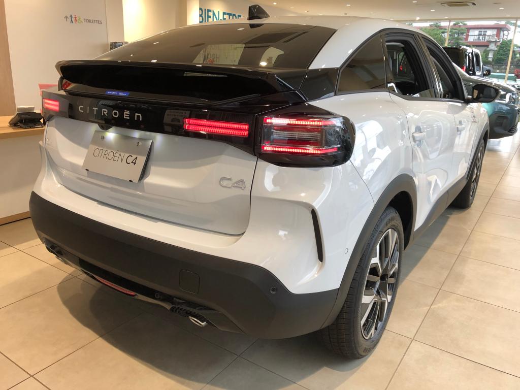 【朗報】CITROËN C4 HYBRID が「CG AWARD 2025」第1位を受賞しました！