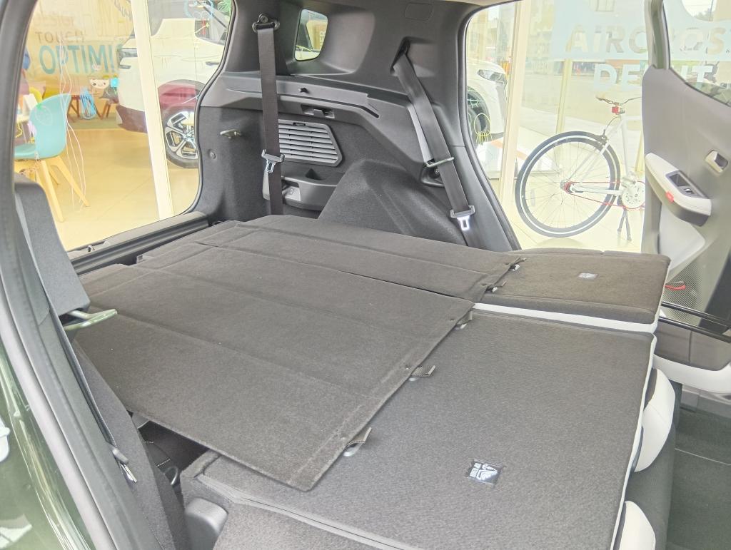 🚙新型C3 AIRCROSSを“体感”。　～ゆとりある室内空間～